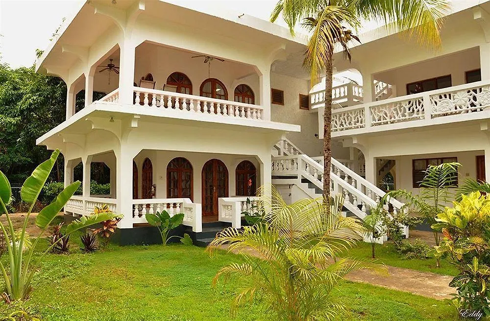 Pure Oasis Resort Негрил 3*,  Ямайка