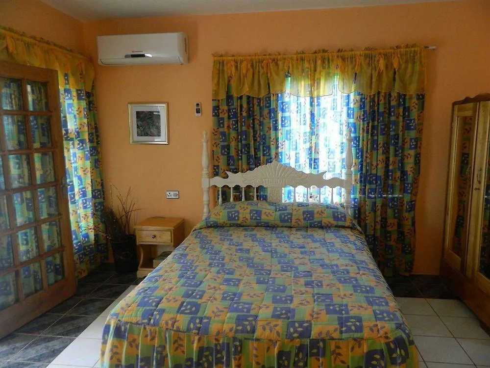 Pure Oasis Resort Негрил Отель