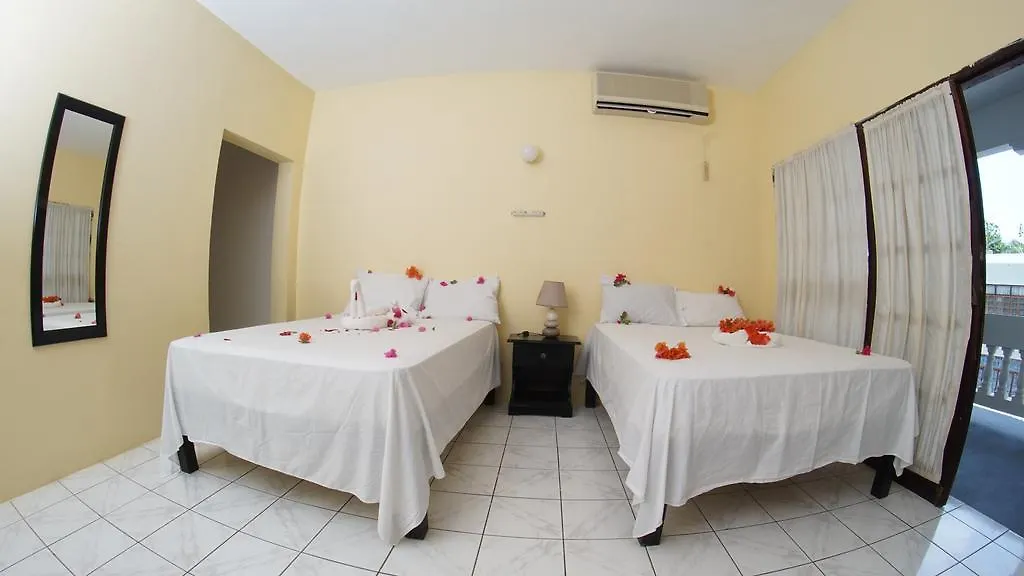Pure Oasis Resort Негрил 3*,  Ямайка